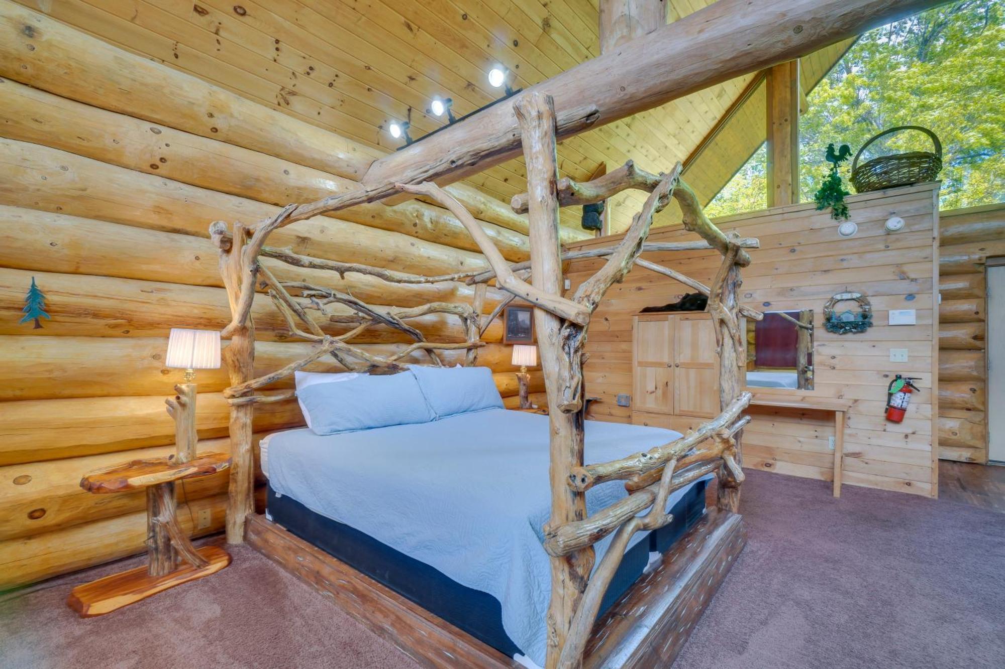 Gatlinburg Cabin With Hot Tub About 11 Miles To Downtown Buitenkant foto