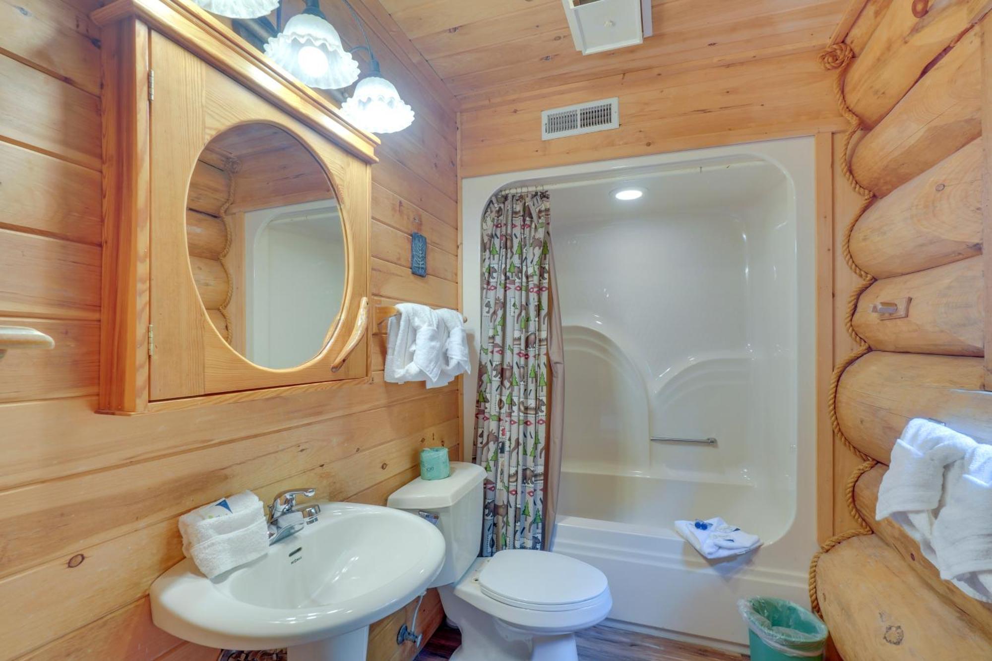 Gatlinburg Cabin With Hot Tub About 11 Miles To Downtown Buitenkant foto